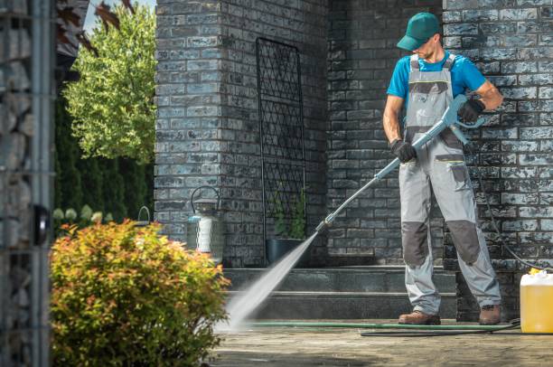 Best Driveway Pressure Washing  in Ironwood, MI